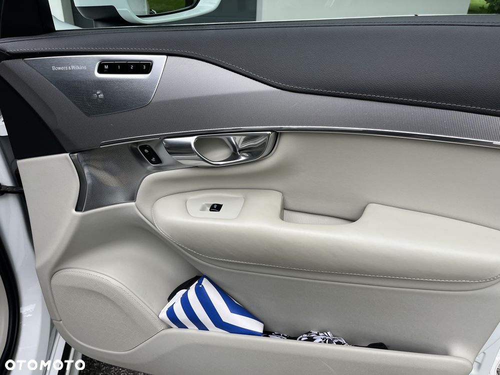 Volvo XC 90 D5 SCR AWD Inscription - 24