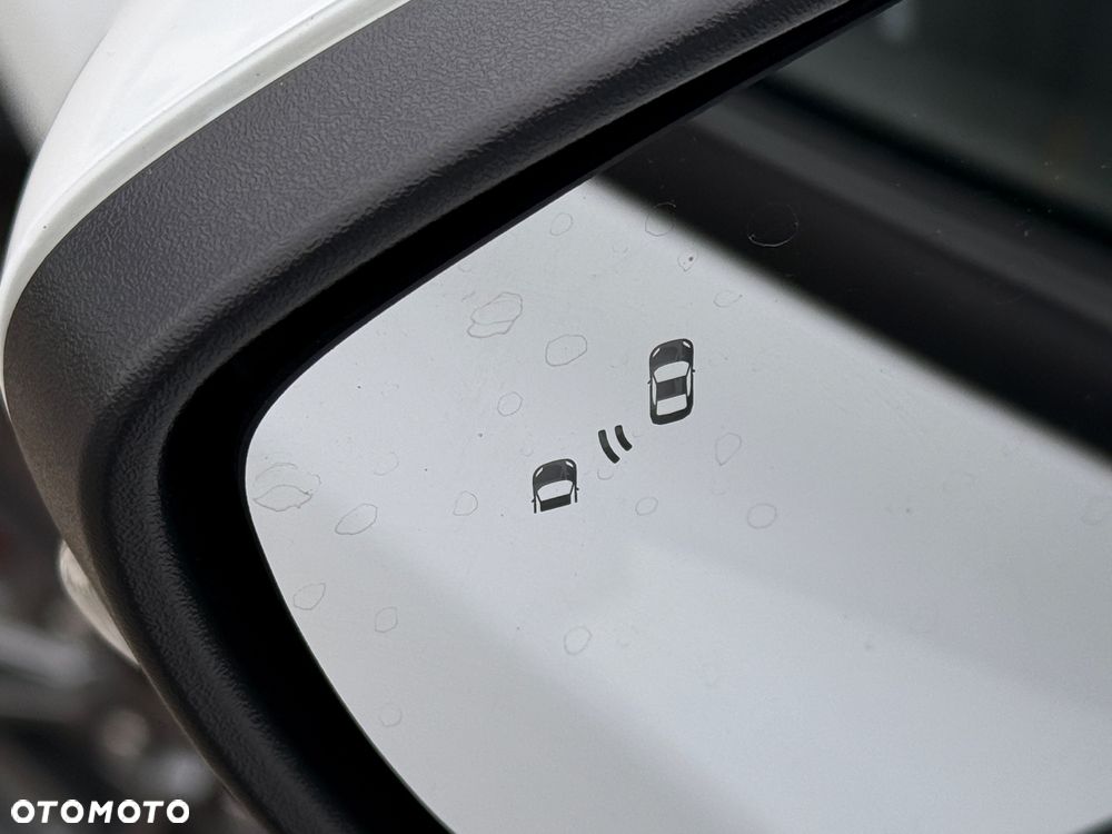 Ford Focus 1.5 EcoBlue STart-Stopp-System ST-LINE X - 22
