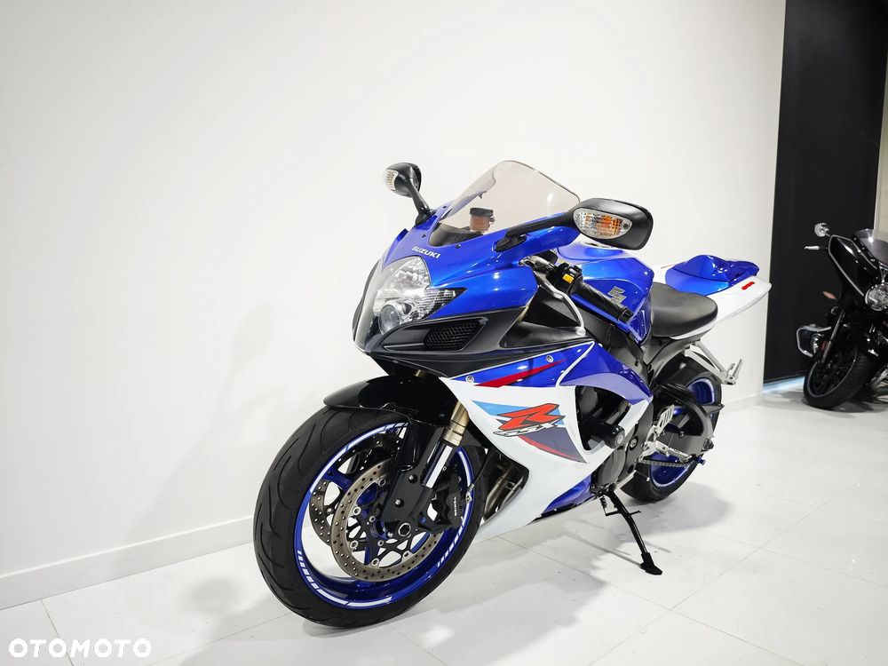 Suzuki GSX-R - 16