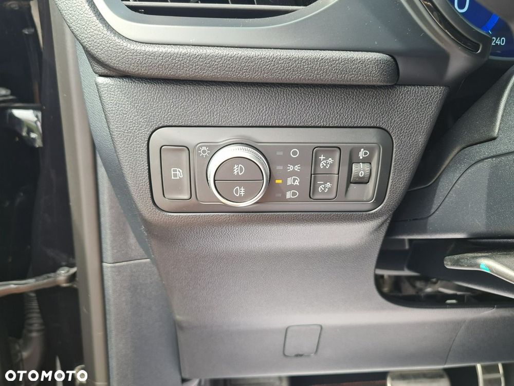 Ford Kuga 2.5 Duratec PHEV ST-LINE - 23
