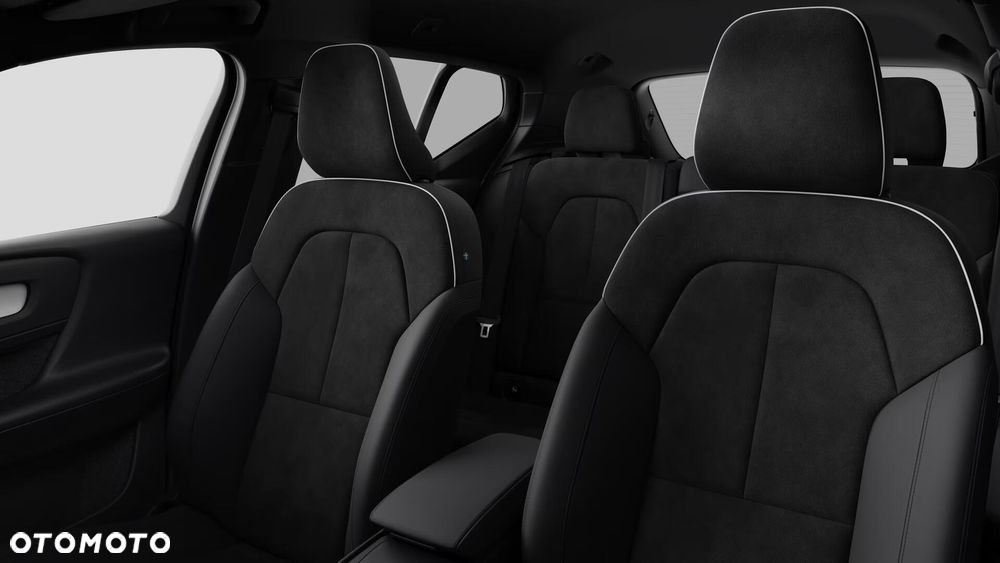 Volvo XC 40 B3 Plus Dark - 13