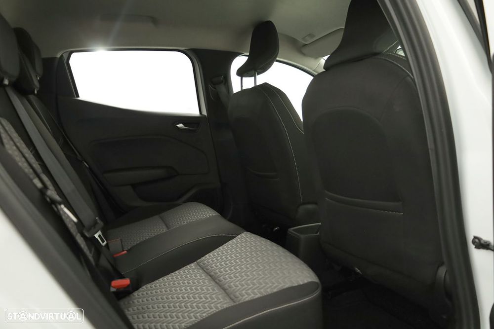 Renault Clio 1.0 TCe Evolution Bi-Fuel - 23