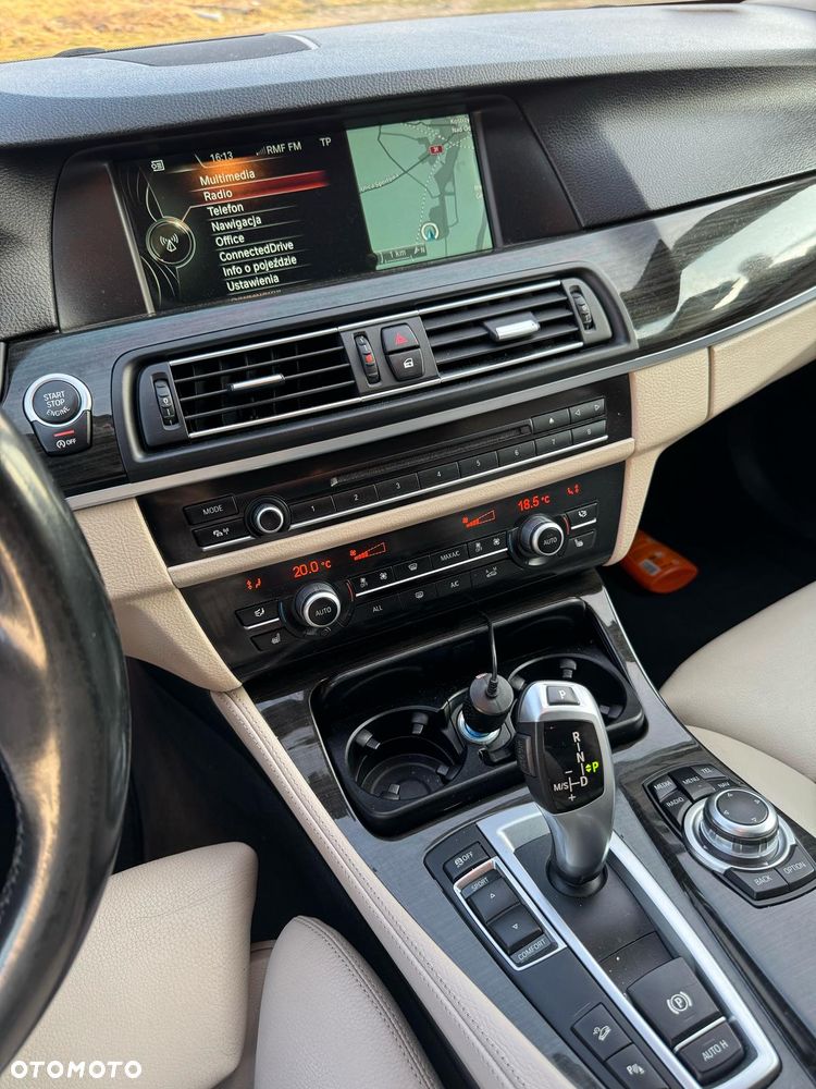 BMW Seria 5 525d xDrive Modern Line - 14