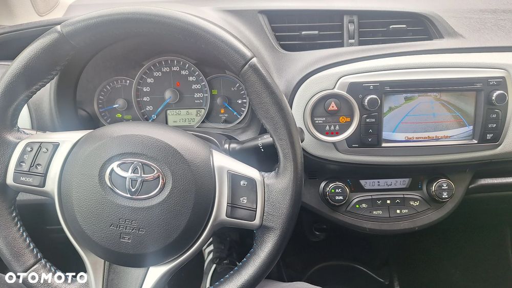 Toyota Yaris 1.5 VVT-i Style - 20