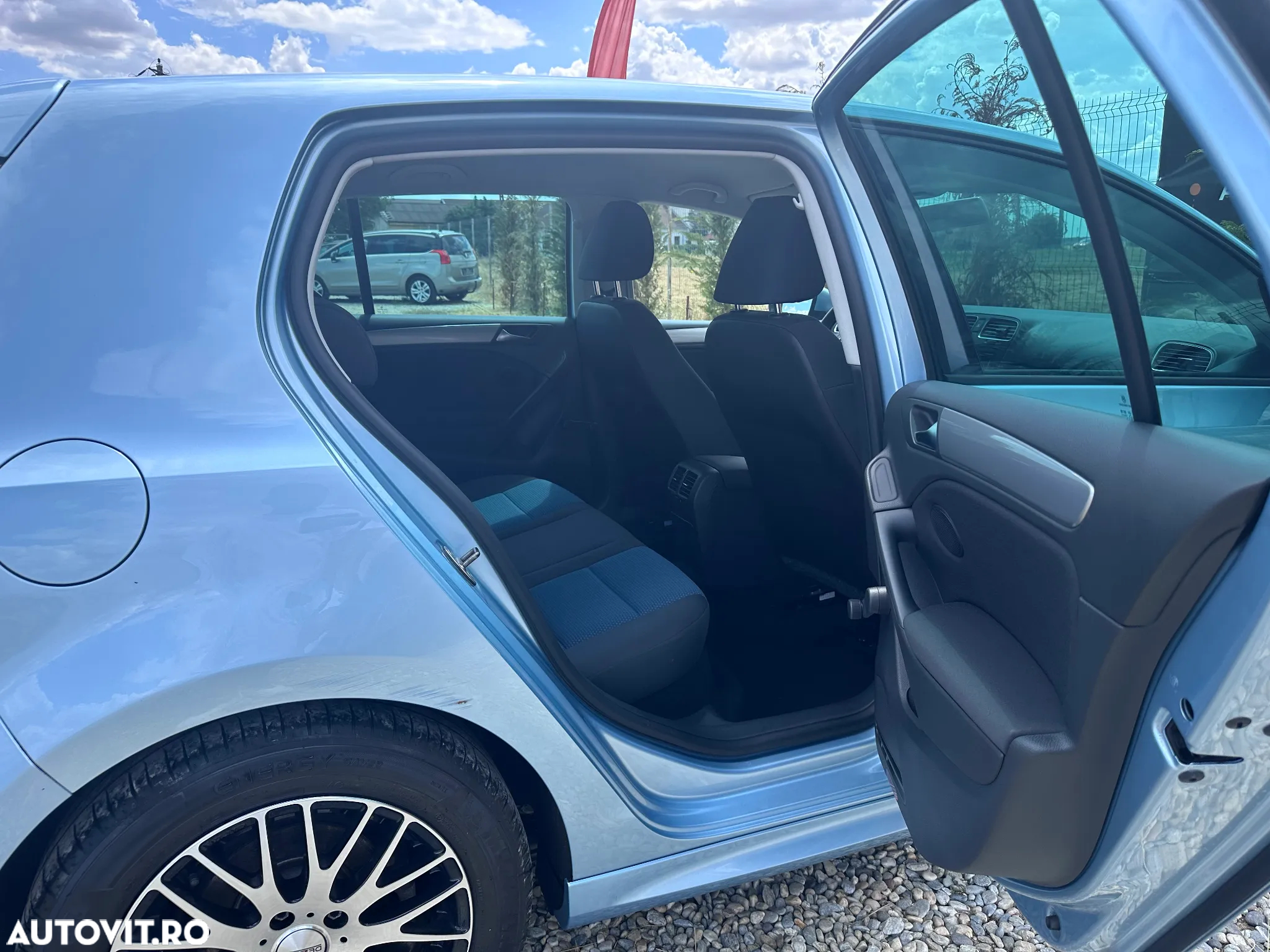 Volkswagen Golf 1.6 TDI DPF BMT Trendline - 17
