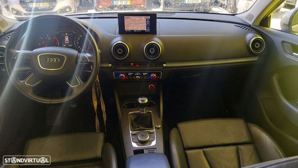Audi A3 1.6 TDI Advance Ultra - 22