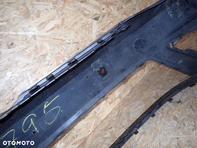 VW GOLF VII R-LINE 12- zderzak przedni przód - 9