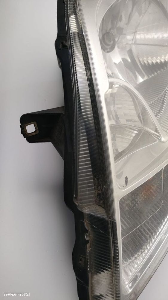 Farol Esq OPEL VIVARO A REF. 8200701363 - 5