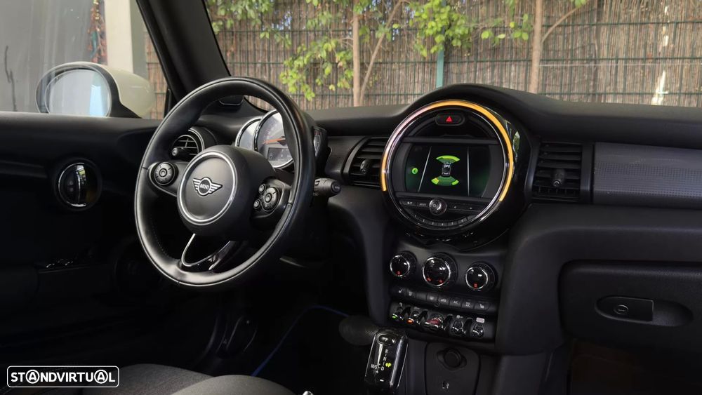 MINI Cabrio Cooper Auto - 10