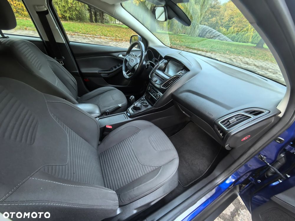 Ford Focus 1.0 EcoBoost Titanium - 30