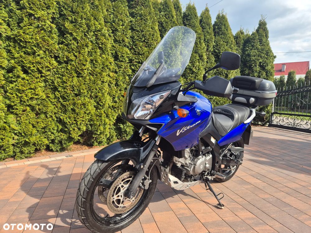 Suzuki V-STROM - 1