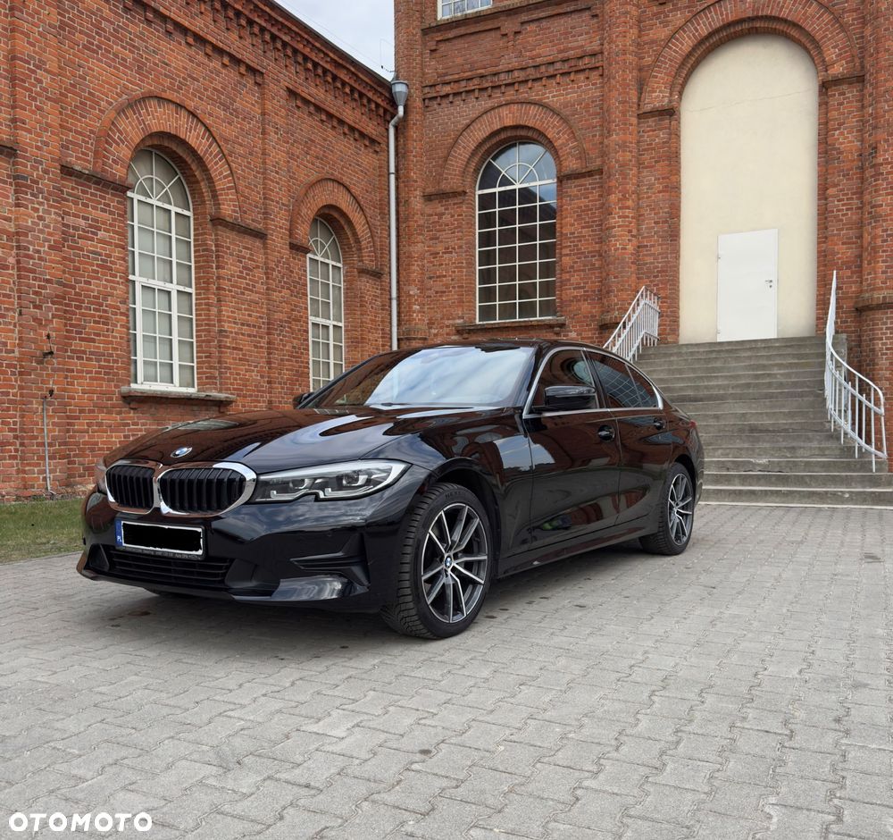 BMW Seria 3 330i xDrive Edition M Sport Shadow - 1