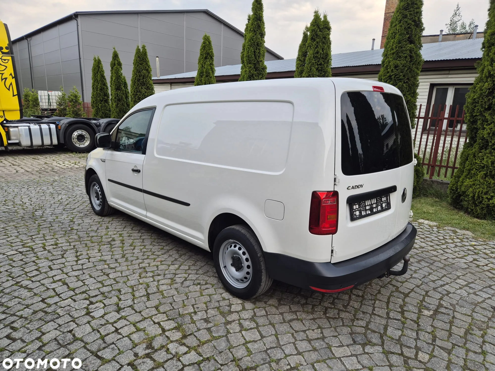 Volkswagen Caddy Maxi - 5