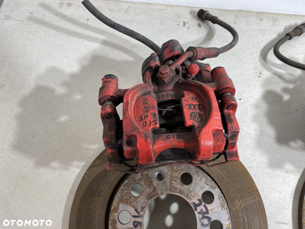 SWAP ZACISKI HAMULCOWE JARZMA TARCZE PRAWY LEWY TYŁ KOMPLET 270MM GOLF VIII Audi A3 8V 0V4 - 3