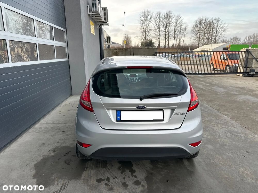 Ford Fiesta ver-1-5-tdci-trend - 4