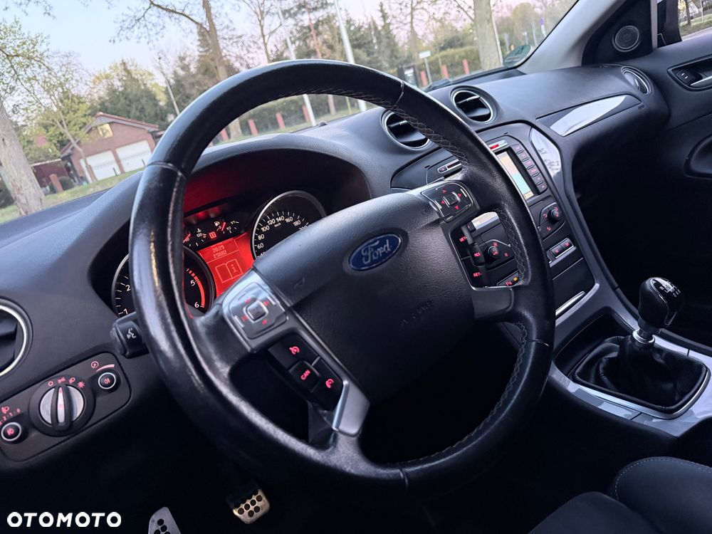 Ford Mondeo 2.0 TDCi Viva Titanium - 11