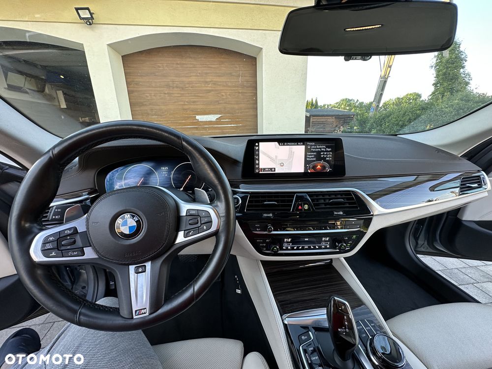 BMW Seria 5 520d xDrive Luxury Line - 23
