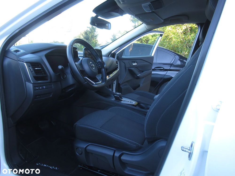 Nissan Qashqai 1.3 DIG-T N-Connecta DCT - 5