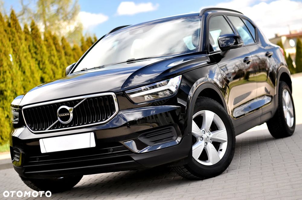 Volvo XC 40 T3 Momentum Pro - 1