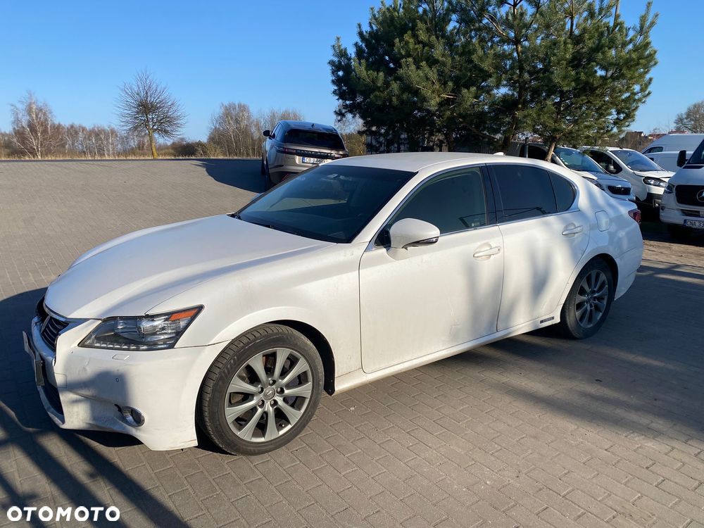 Lexus GS 300h - 1