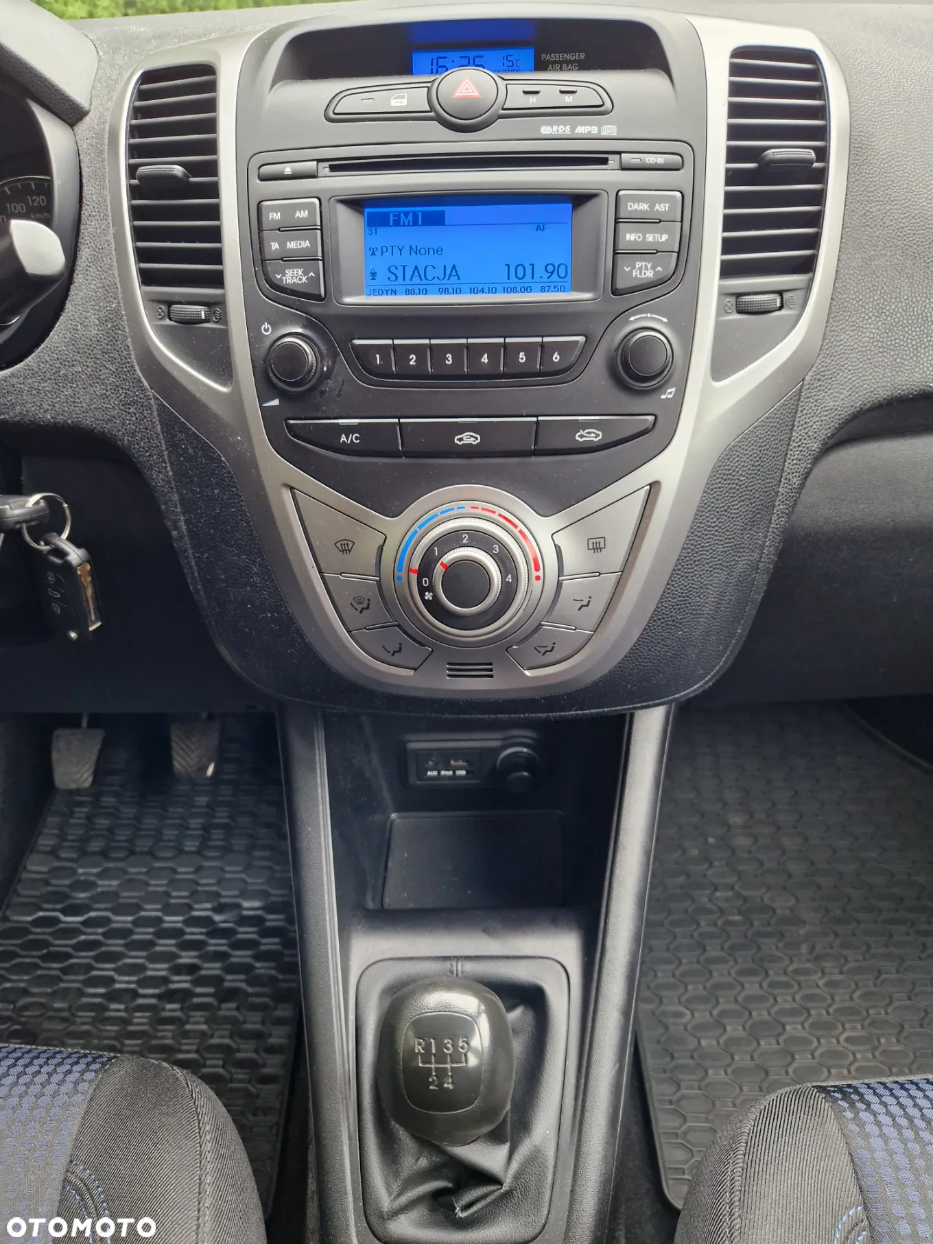 Hyundai ix20 - 14