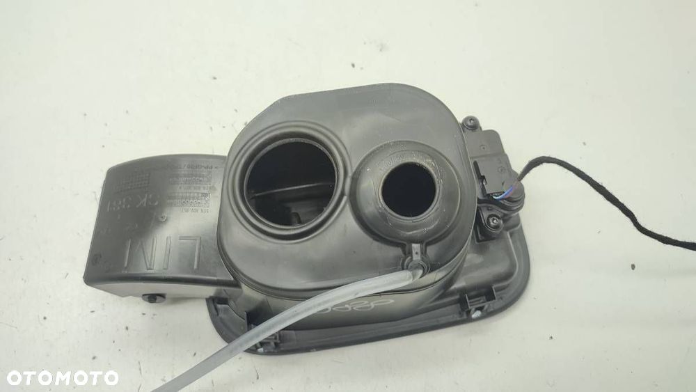 KLAPKA WLEWU PALIWA DIESEL ADBLUE SKODA OCTABIA IV LIFT 8X8X F5W 5E6809857 - 5