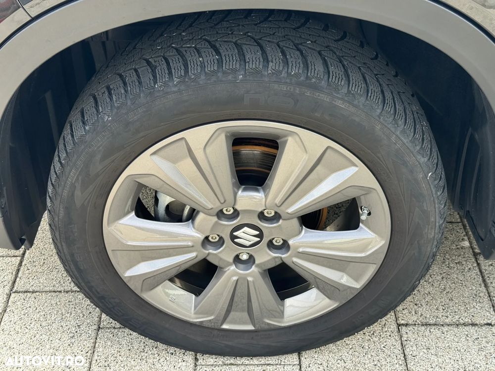 Suzuki Vitara 1.4 Boosterjet AllGrip MHEV Passion - 24