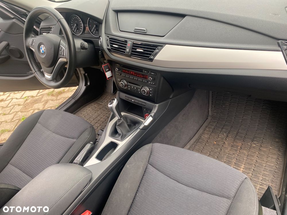 BMW X1 sDrive18i - 8