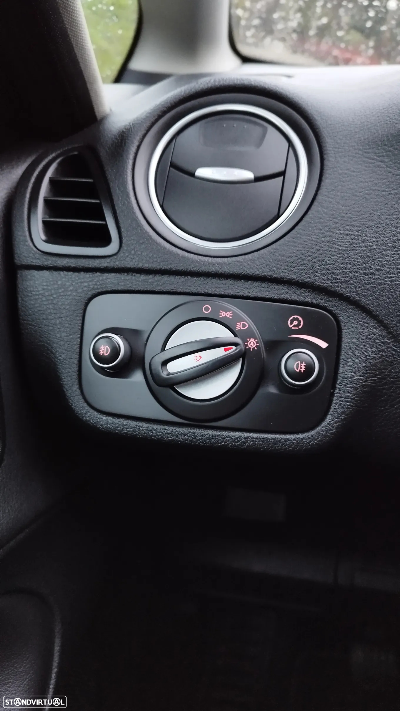 Ford S-Max 2.0 TDCi Titanium 7L 139g - 23