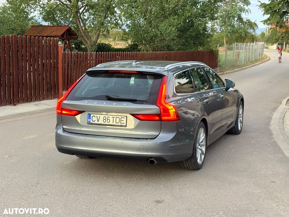Volvo V90 D3 Momentum - 24