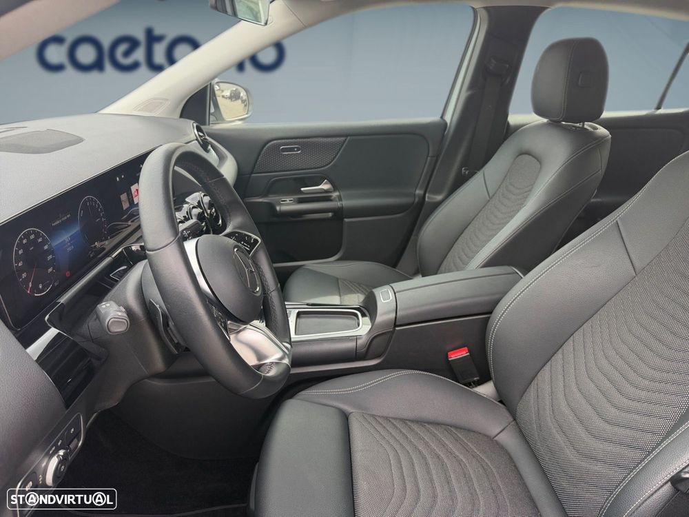 Mercedes-Benz GLA 250 e - 13