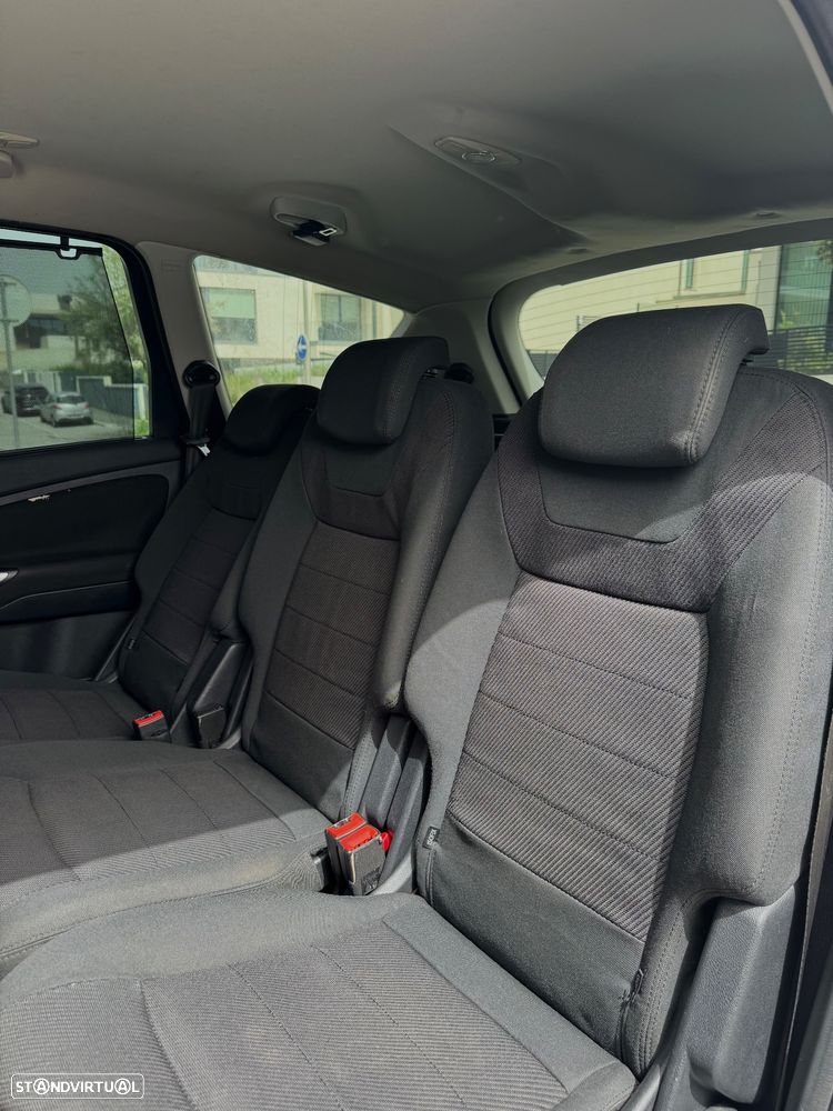 Ford S-Max 2.0 TDCi Titanium 7L - 8