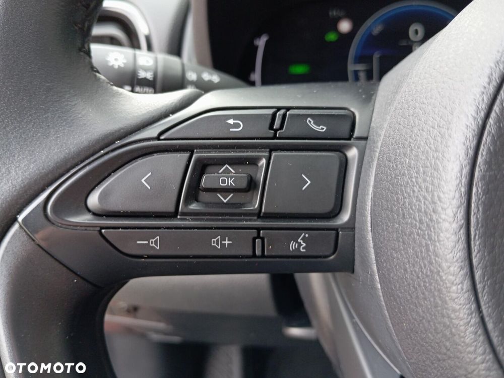 Toyota Yaris Cross Hybrid 1.5 Style AWD - 21