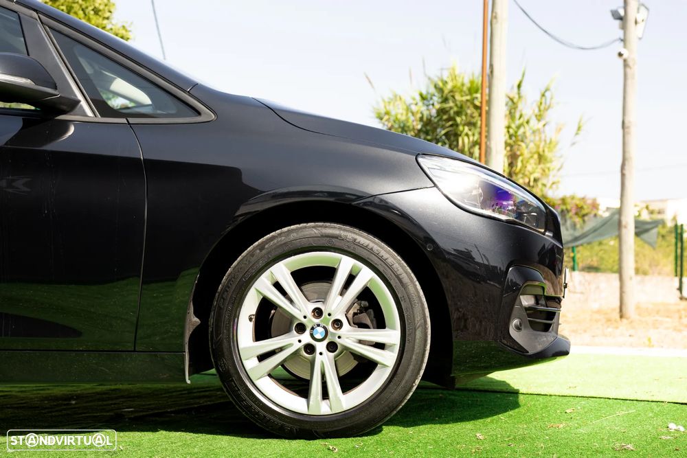 BMW 216 Active Tourer d Line Luxury - 15