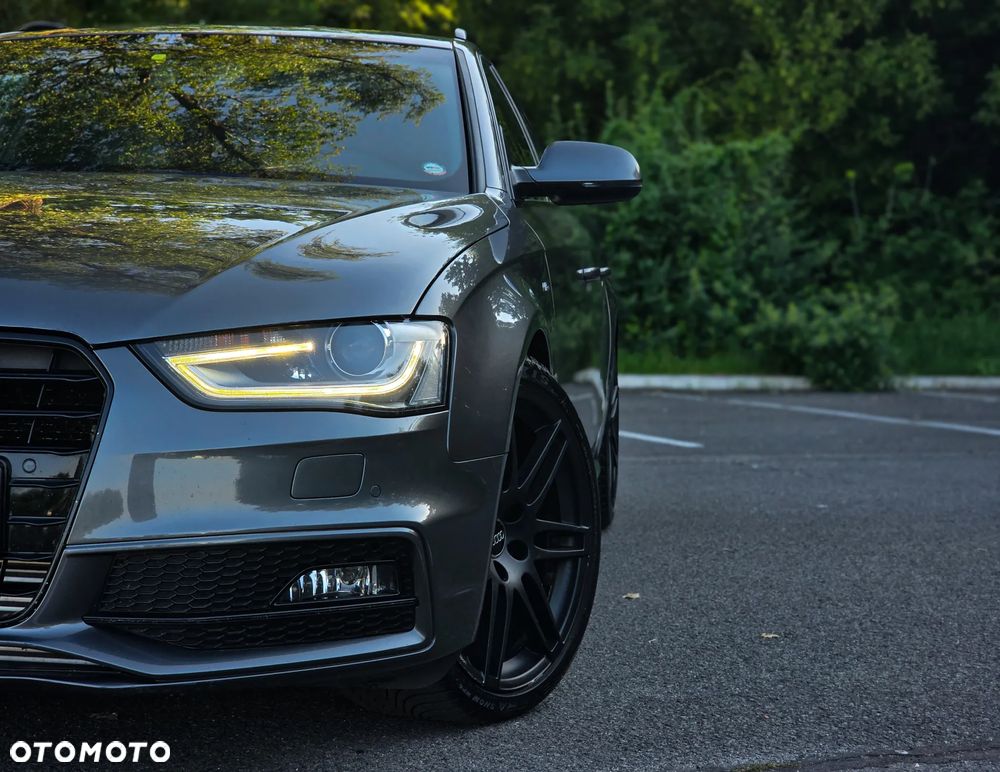Audi A4 Avant 3.0 TDI DPF clean diesel quattro S tronic S line Sportpaket - 4