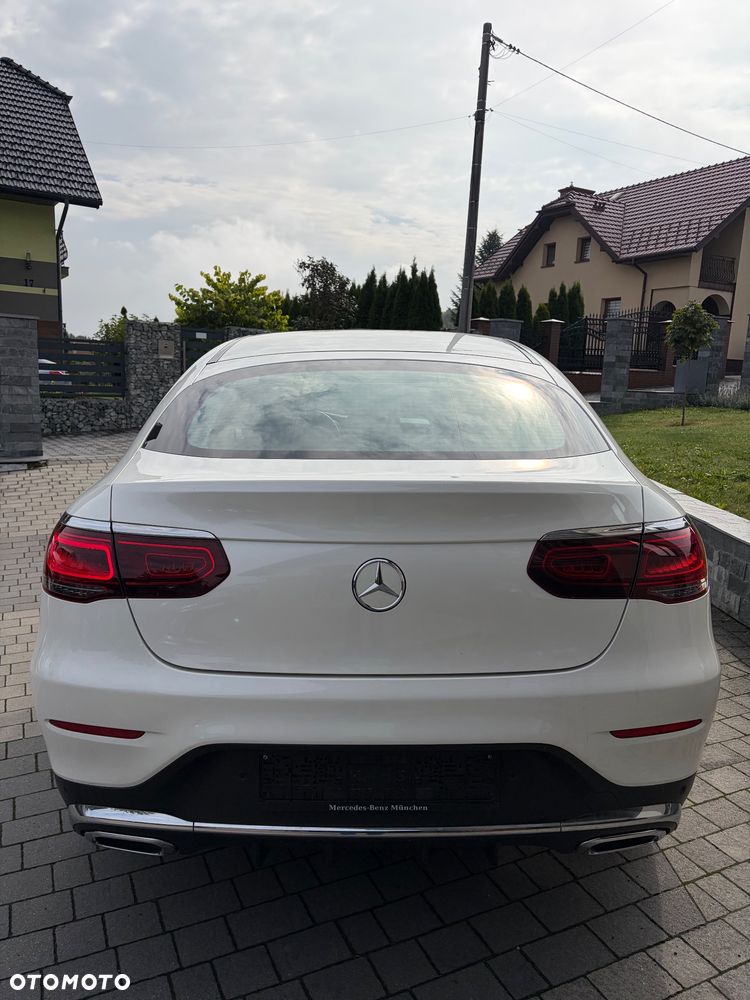 Mercedes-Benz GLC 300 4Matic 9G-TRONIC AMG Line Plus - 8