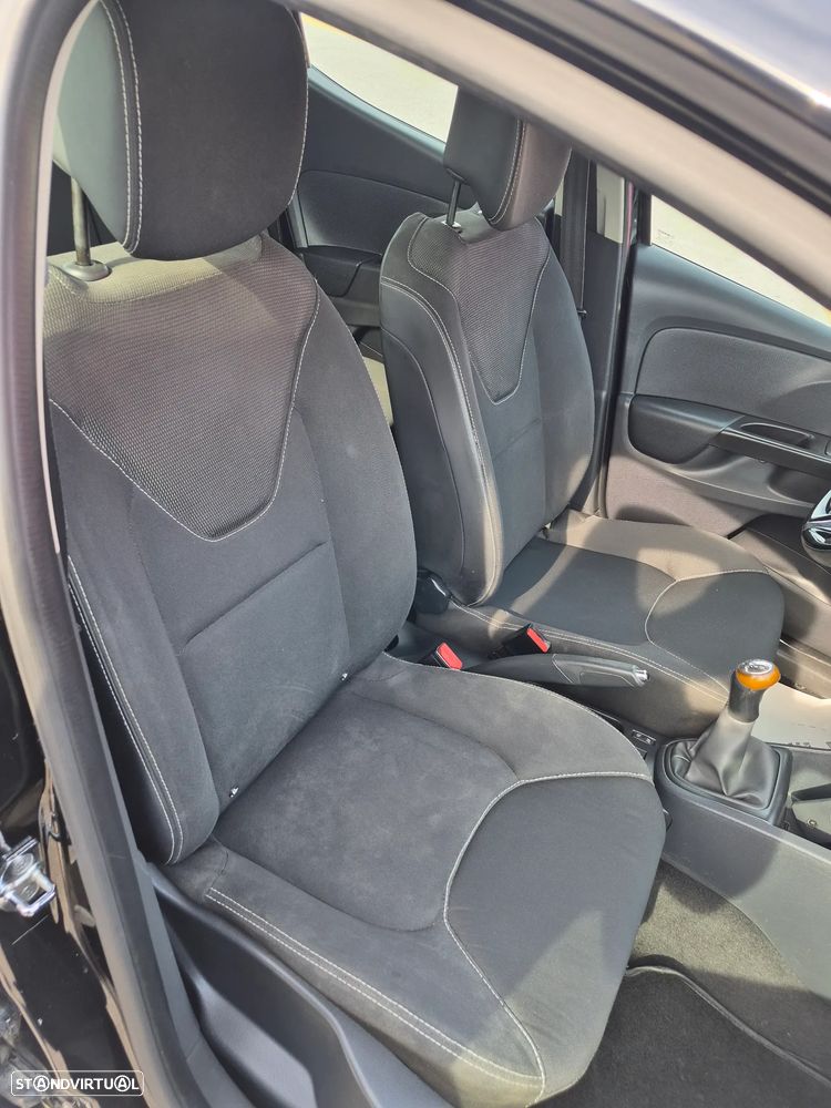 Renault Clio dCi 90 Dynamique - 17