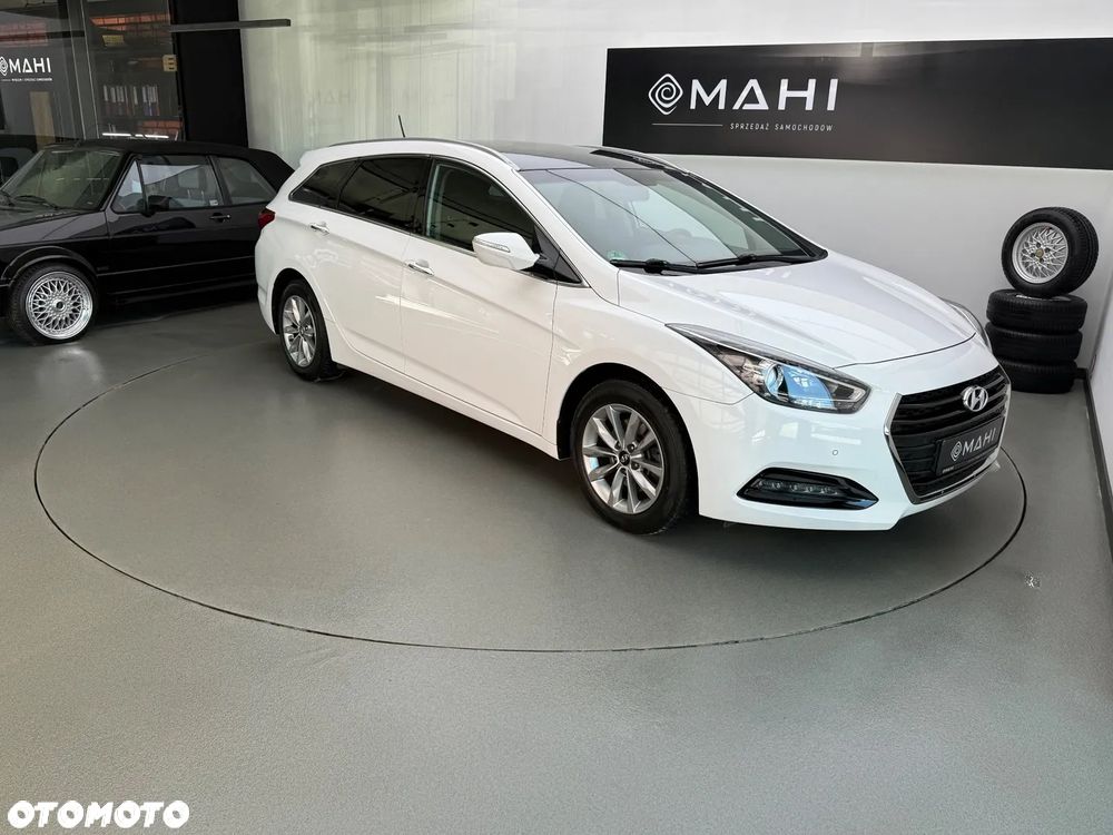 Hyundai i40 Kombi 1.7 CRDi Premium - 11