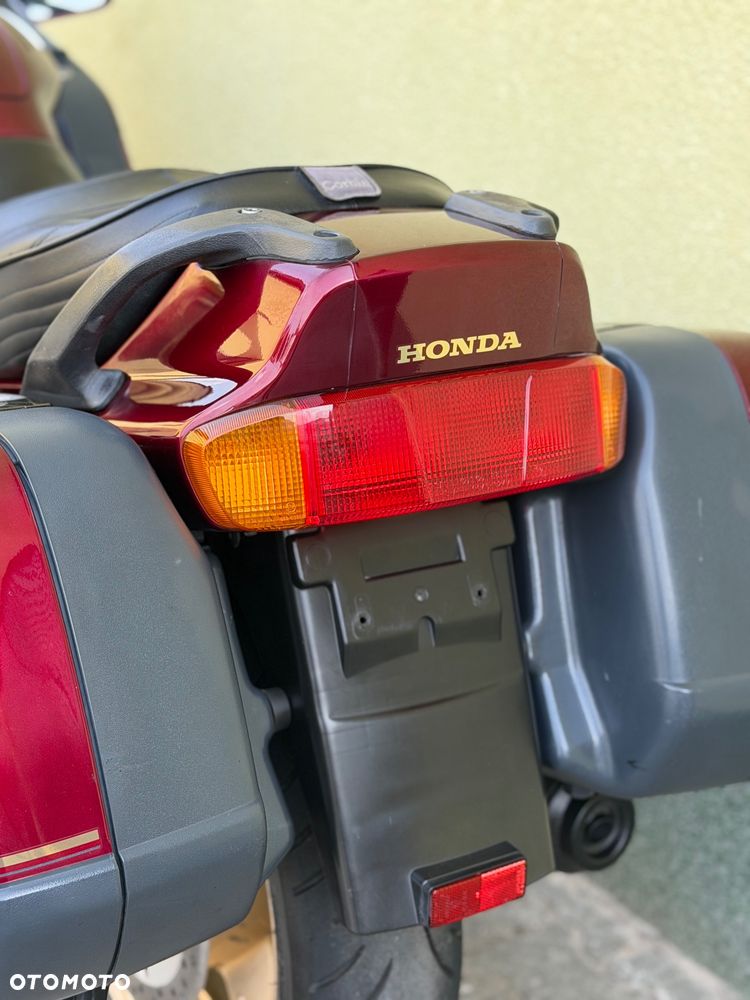 Honda ST - 21