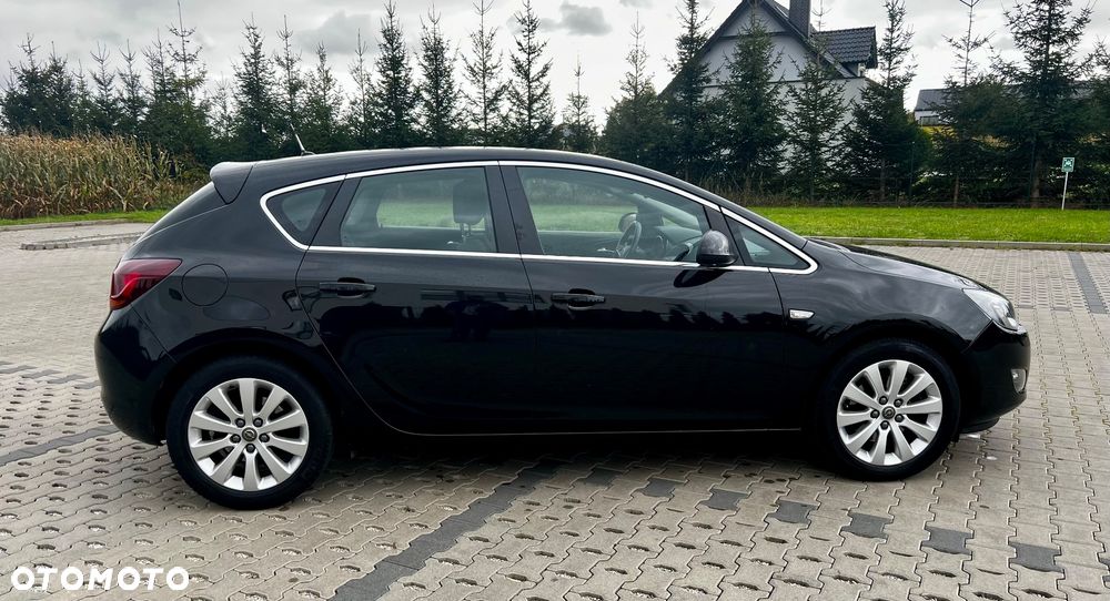 Opel Astra 1.6 Turbo Cosmo - 8