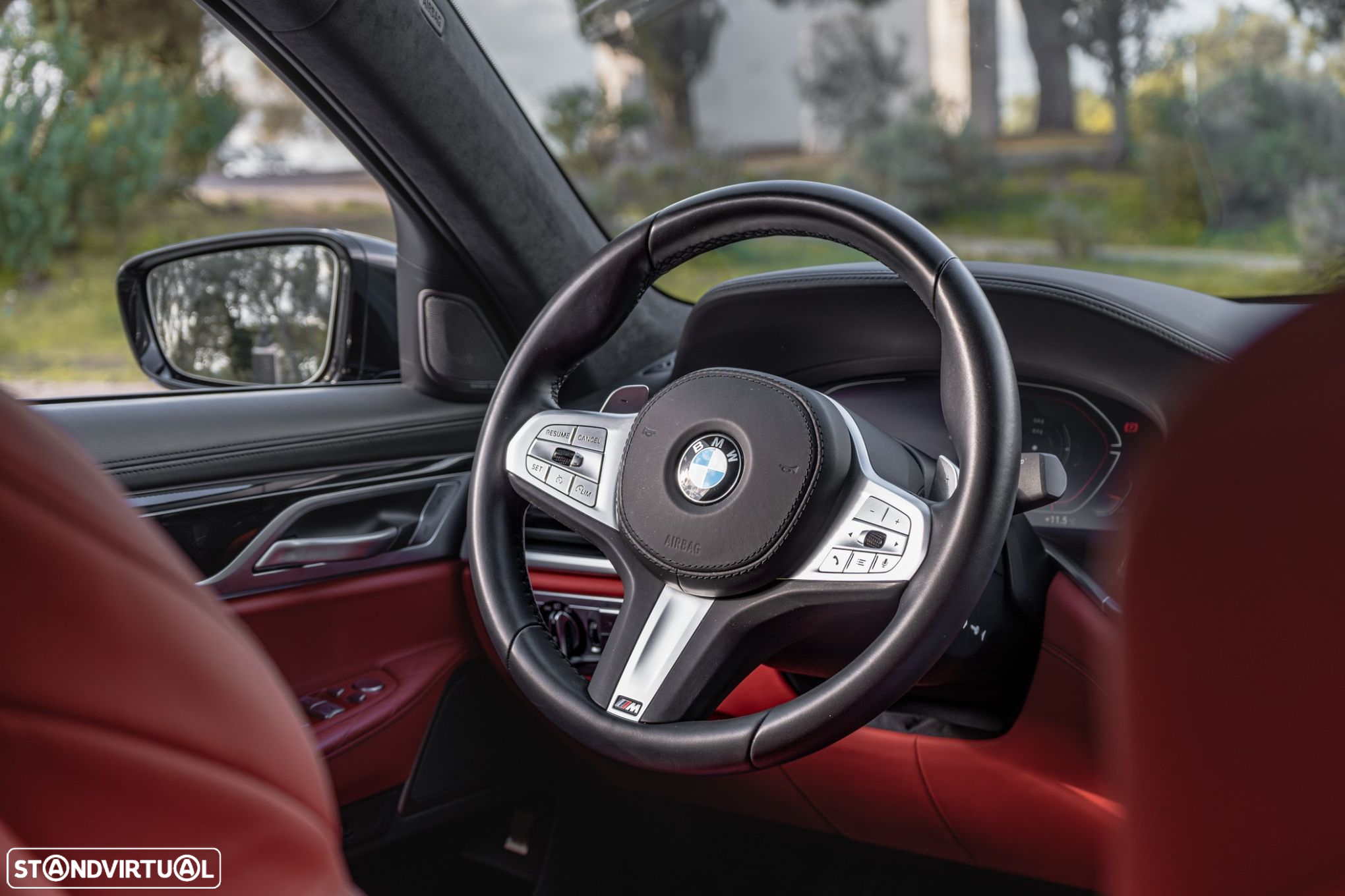 BMW 750 Li xDrive Pack M - 22