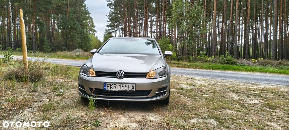 Volkswagen Golf - 2