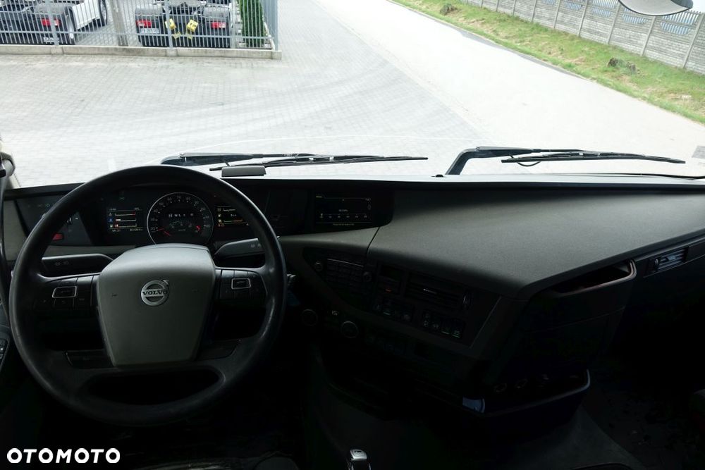 Volvo FH 500 GLOBETROTTER / EURO 6 / STANDARD / AUTOMAT / HYDRAULIKA / ALCOA - 23