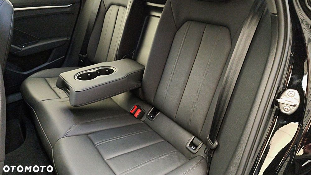 Audi A3 Limousine 35 TFSI mHEV S tronic - 13