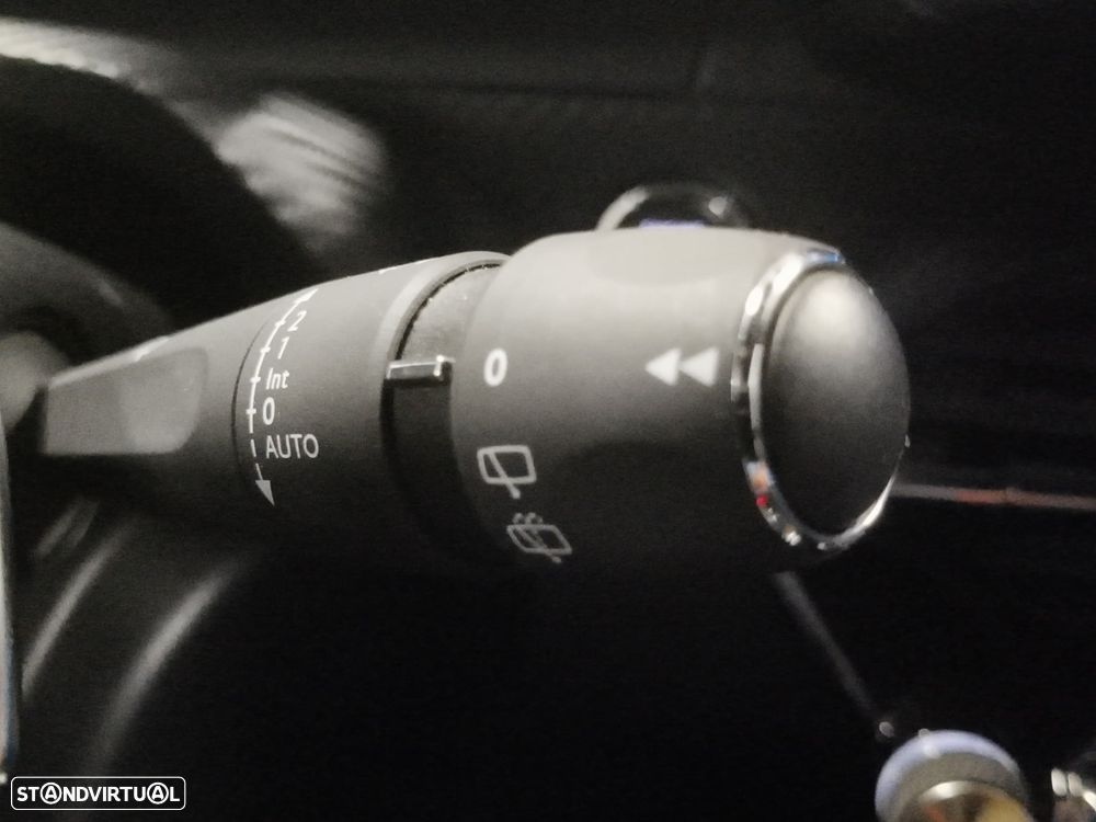 Peugeot 2008 1.2 PureTech GT Line EAT8 - 22