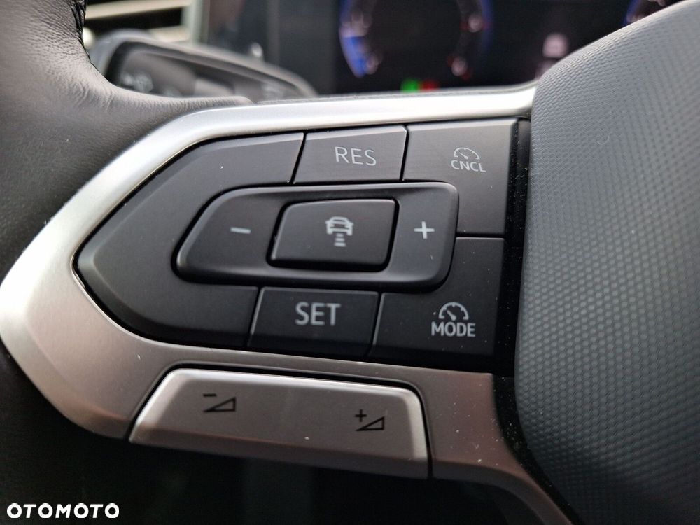 Volkswagen Passat - 18