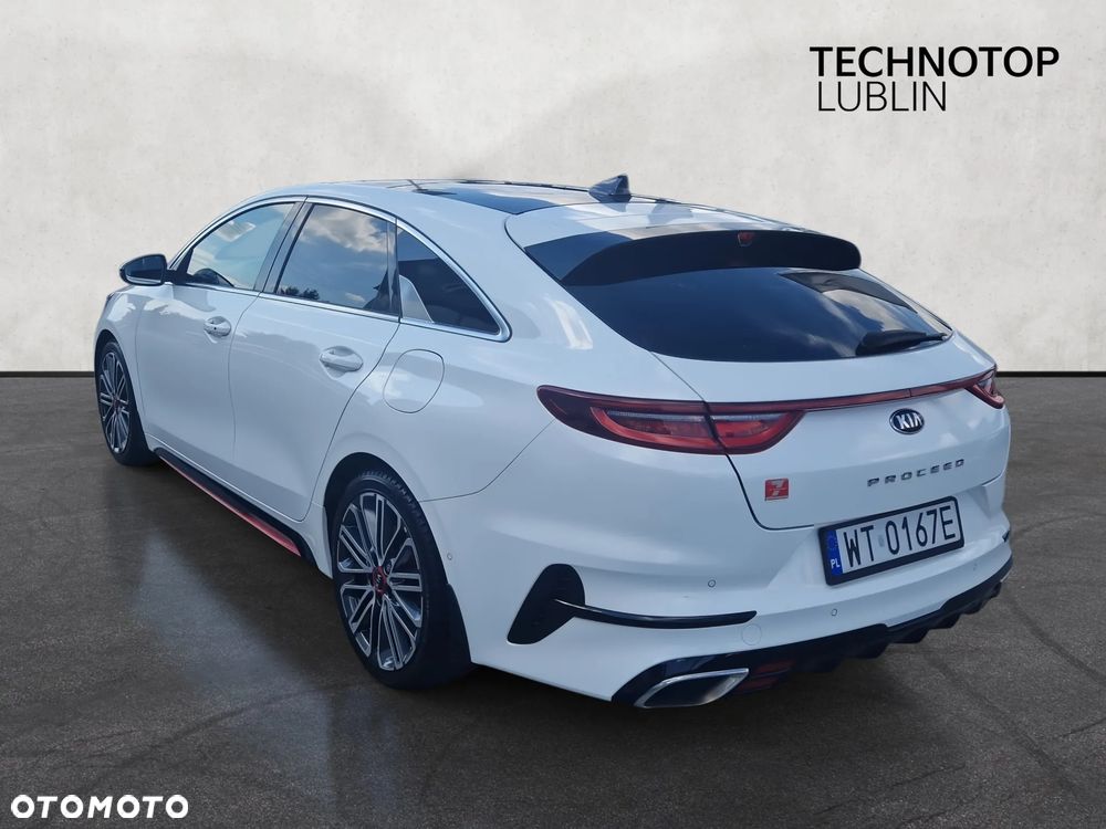 Kia ProCeed - 8