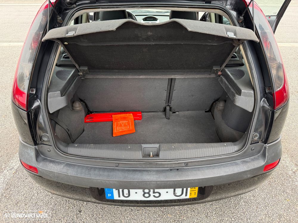 Opel Corsa 1.2 16V Enjoy R - 10