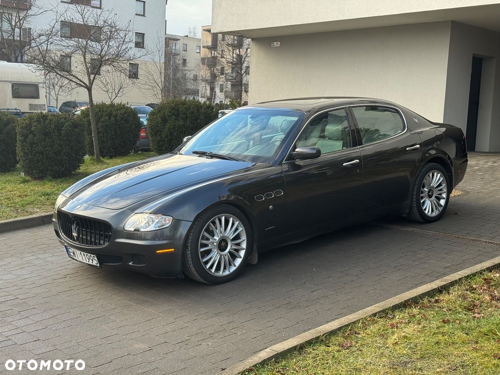 Maserati Quattroporte - 2