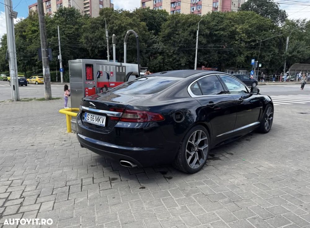 Jaguar XF 3.0D Luxury Aut - 4